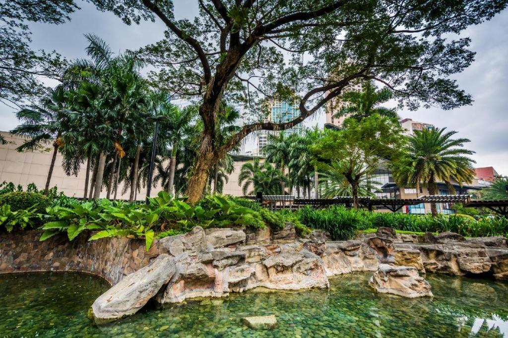 Amorsolo Mansion Hotel 马尼拉 外观 照片