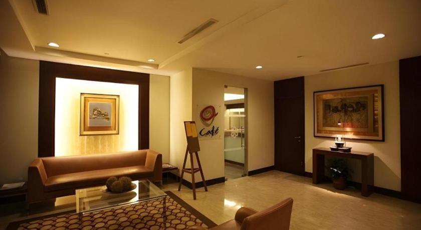 Amorsolo Mansion Hotel 马尼拉 外观 照片