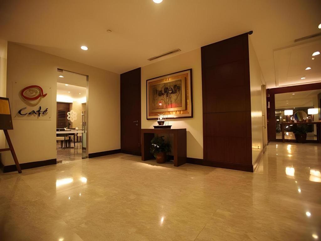 Amorsolo Mansion Hotel 马尼拉 外观 照片