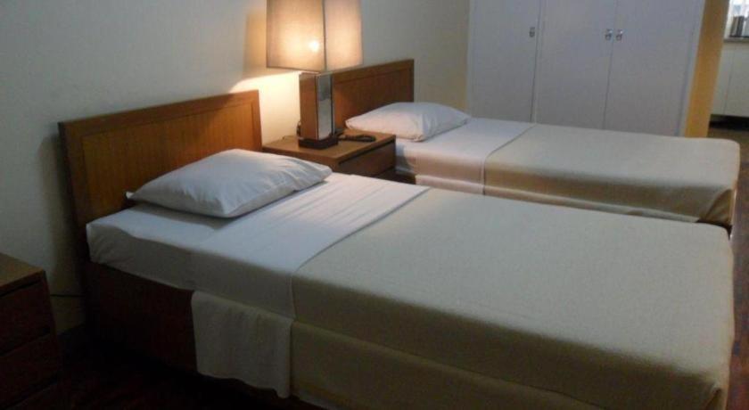 Amorsolo Mansion Hotel 马尼拉 外观 照片
